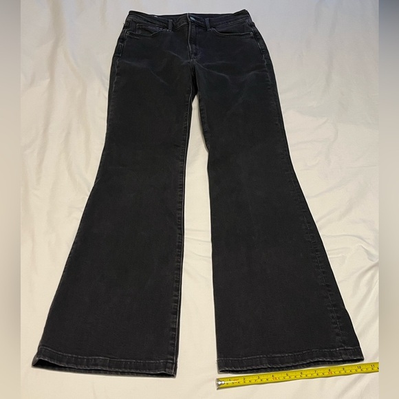 Gap High Rise '70s Flare Jeans - Picture 6 of 14